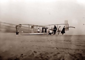 Wright-Brothers-Presparing-for-Flight